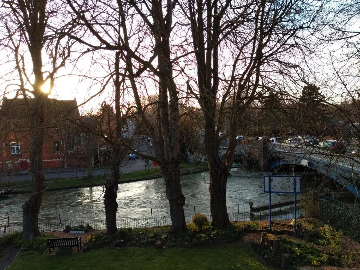 River Hotel Oxford Eksteriør bilde